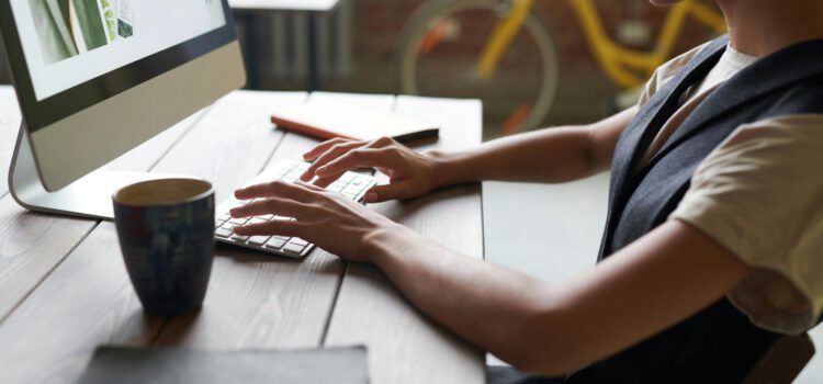 Digitale Tools, Papierloses Büro & Co. – Digitale Kompetenzen entwickeln und stärken